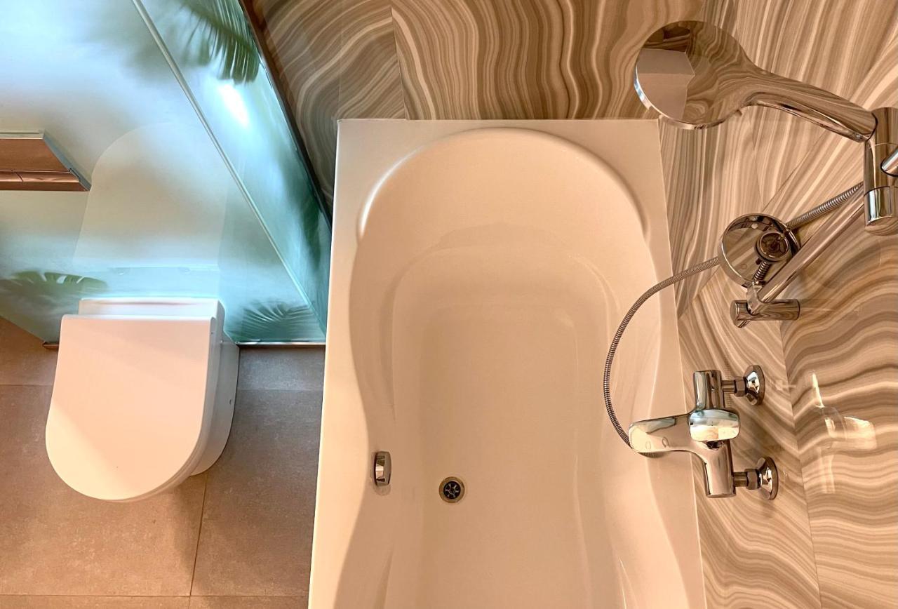 Logvinenko Apartment Бишкек Екстериор снимка