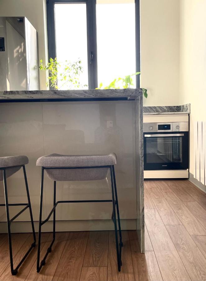 Logvinenko Apartment Бишкек Екстериор снимка