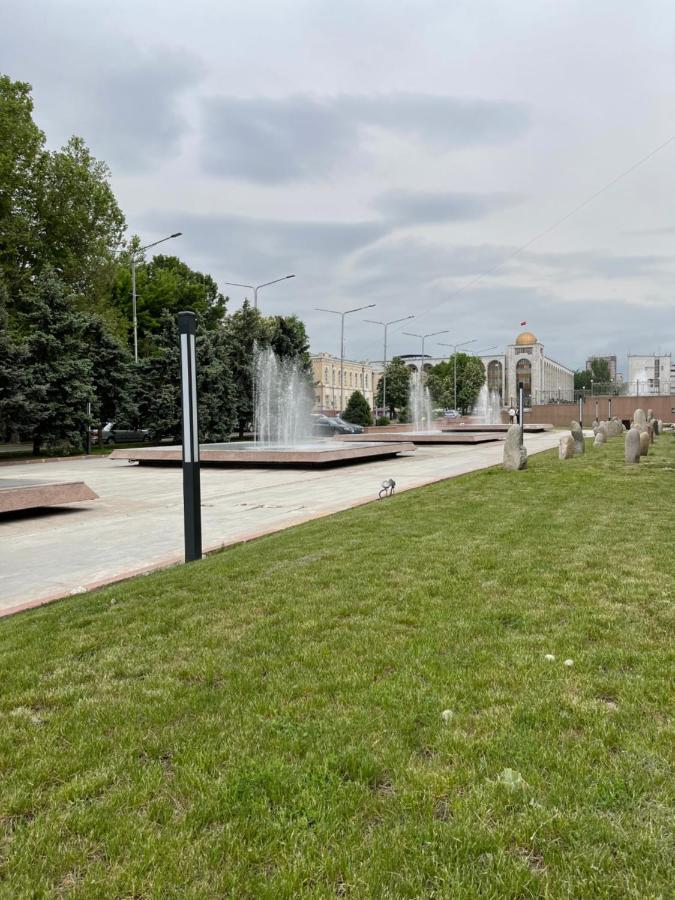Logvinenko Apartment Бишкек Екстериор снимка