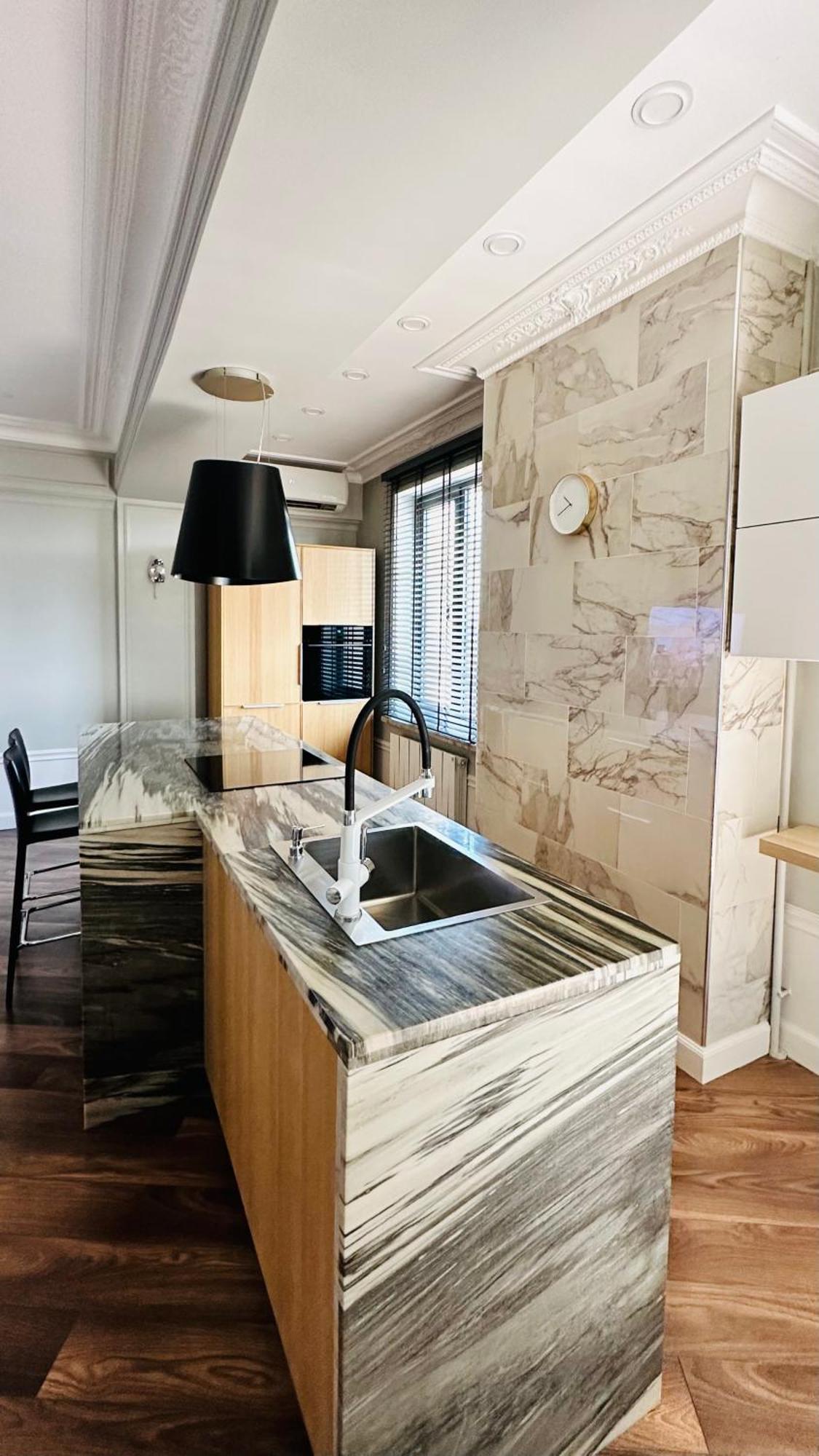 Logvinenko Apartment Бишкек Екстериор снимка